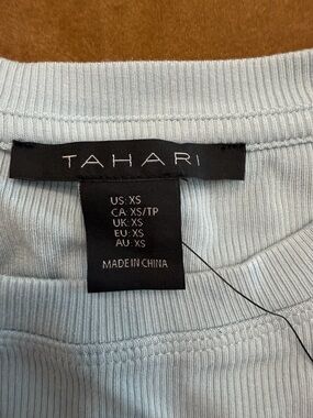 Tahari Women's Light Blue Ribbed T-Shirt Size XS Short Sleeve Cotton Blend Tee